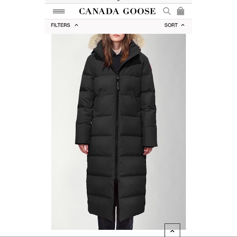 Canada Goose Mystique Parka in Black